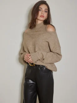 2 in 1 Cutout Shift Sweater