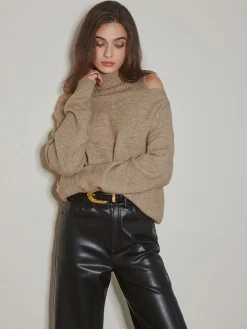 2 in 1 Cutout Shift Sweater