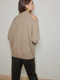 2 in 1 Cutout Shift Sweater