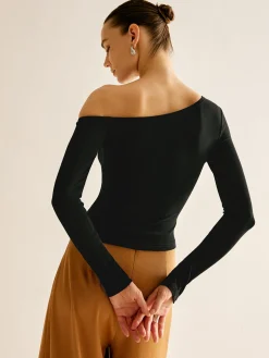 Asymmetrical Cold Shoulder Jersey T-Shirt