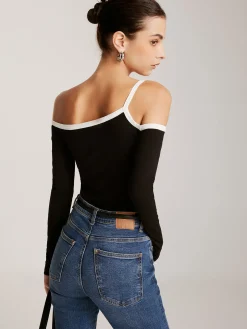 Asymmetrical Contrast Strap Slim Top