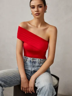Asymmetrical One Shoulder T-Shirt
