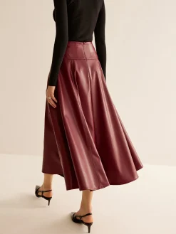 Back Zipper Pleated Faux Leather Skirt