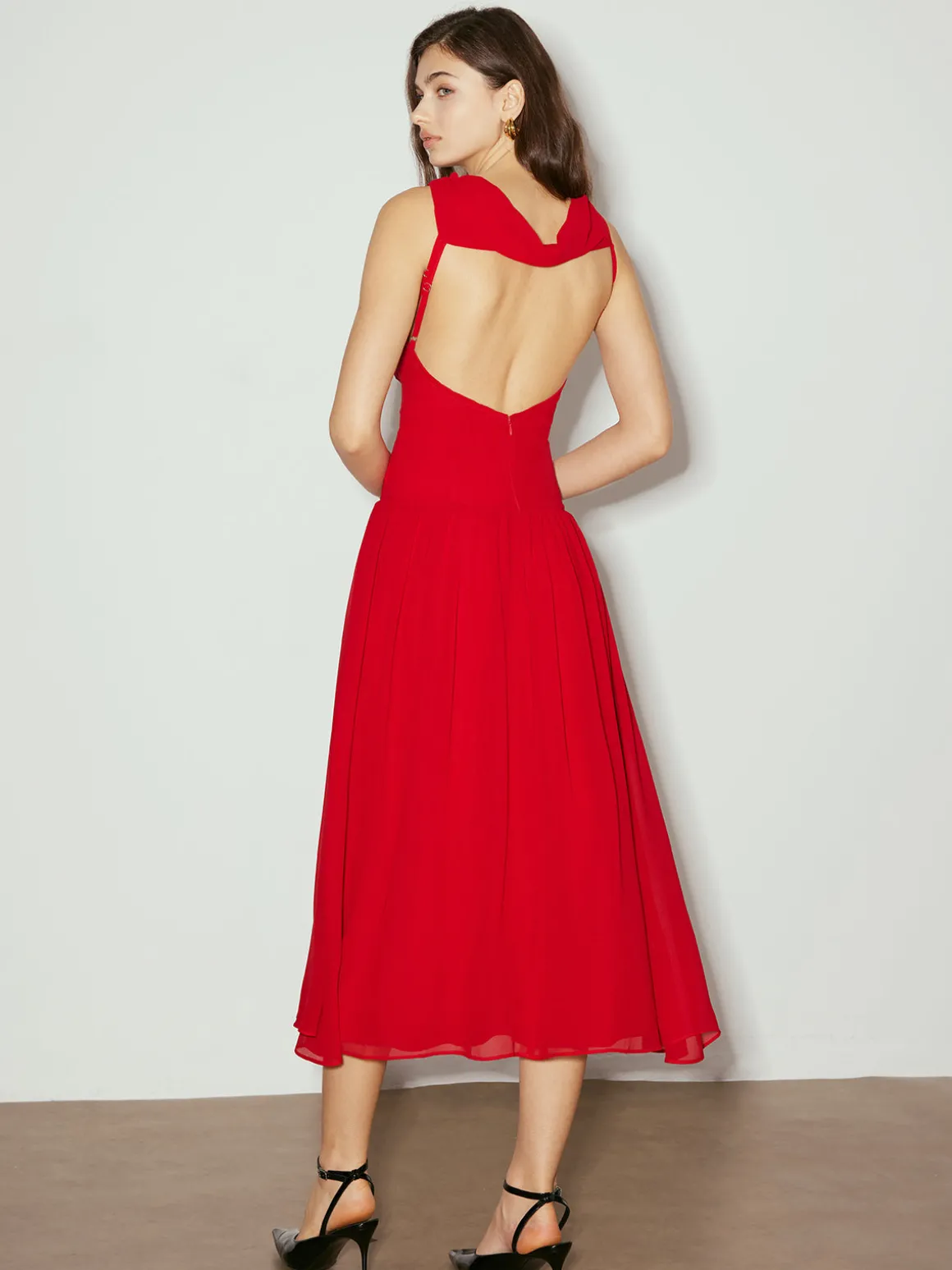 Backless Sleeveless Chiffon Panel Dress
