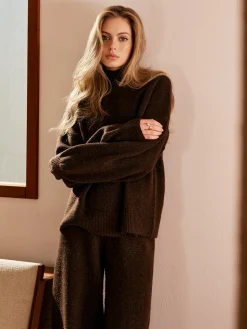 Basic Mock Neck Shift Sweater