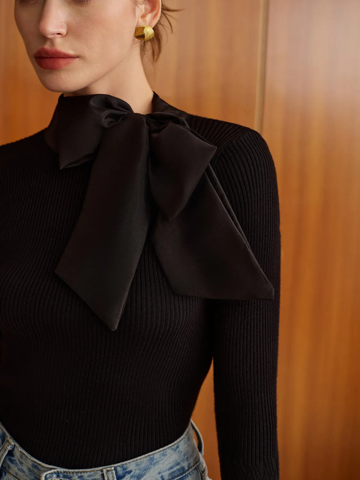 Bow Decor Bell Sleeve Knit Top