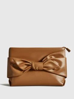Bow Tofu Clutch Bag