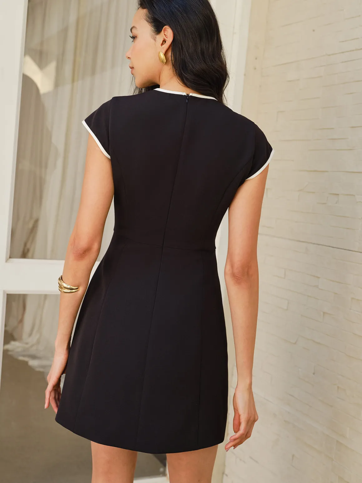 Bow-Decor Contrast Trim Zipper Dress