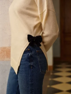 Bow-Decor High Stretch Slit Sweater