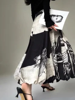 Bud Waist Side-Zipper Midi Skirt