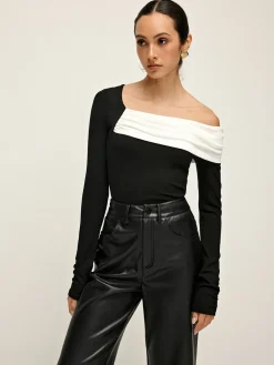 Cold Shoulder Patchwork Pleated Blouse