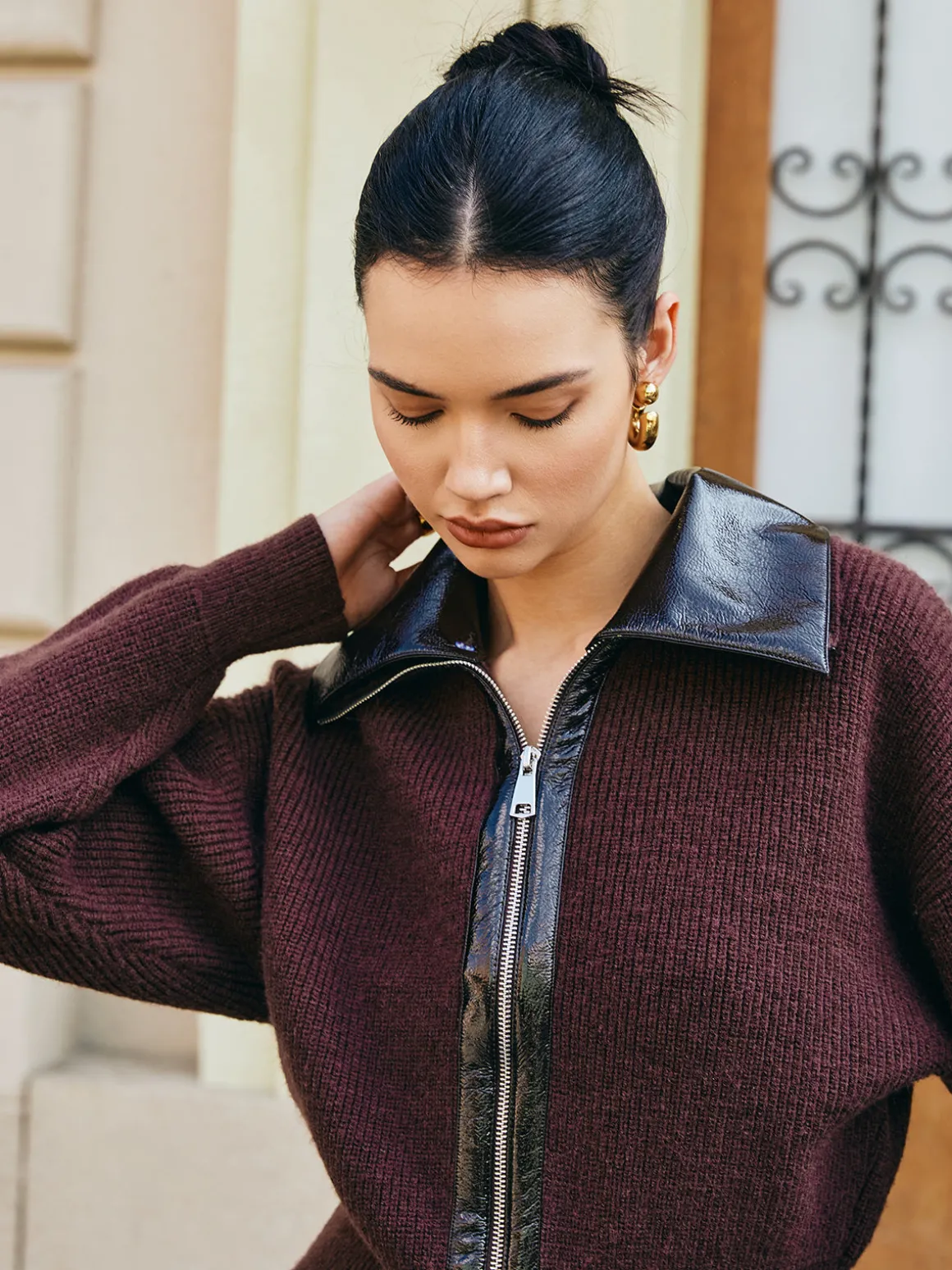 Color Block Zipper Knit Top