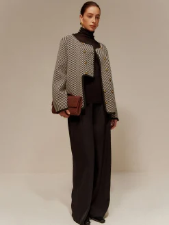 Contrast Binding Button Short Coat