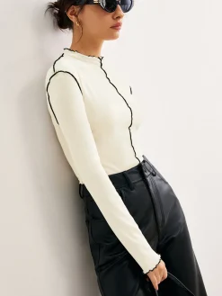 Contrast Lettuce Trim Blouse