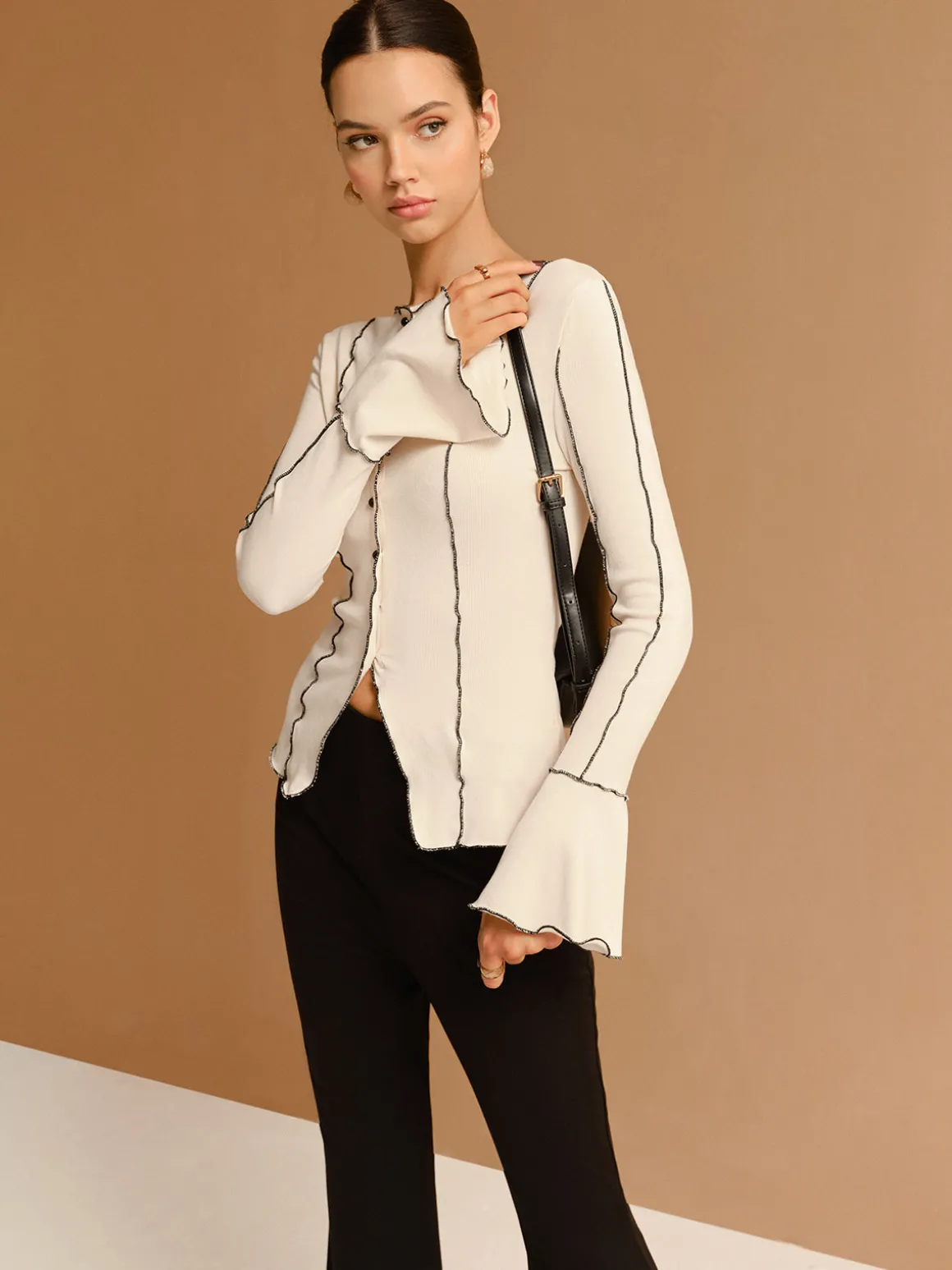 Contrast Lettuce Trim Button Slit Top