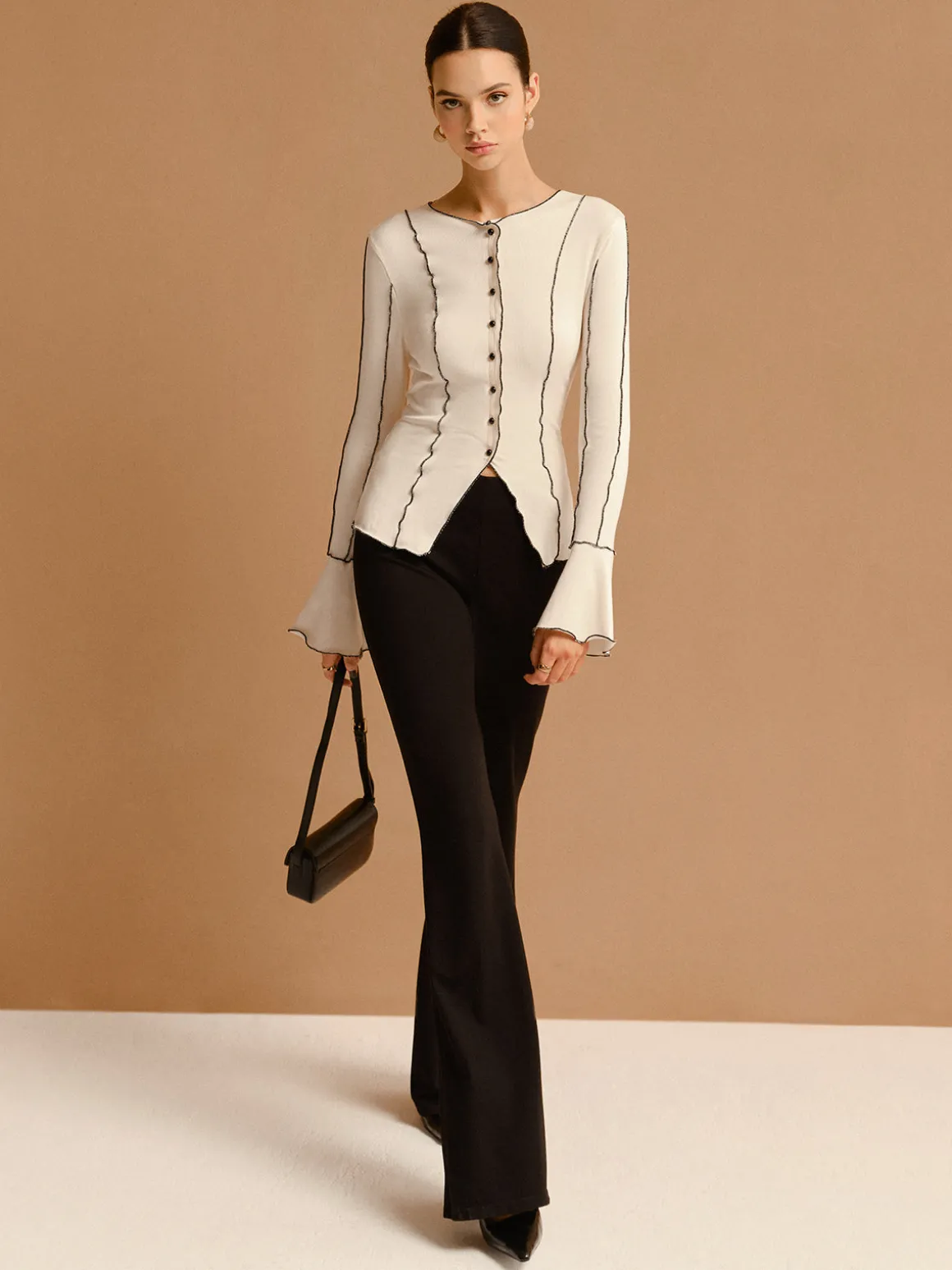 Contrast Lettuce Trim Button Slit Top