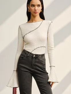 Contrast Piping Bell Sleeve T-Shirt