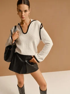 Contrast Trim Cutout Lapel Sweater