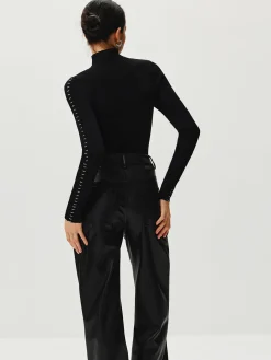 Contrast Trim Pullover Sweater