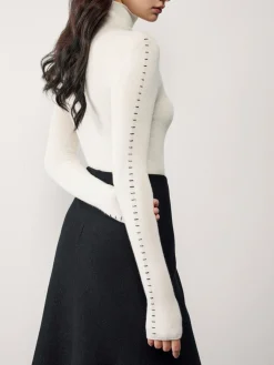 Contrast Trim Pullover Sweater