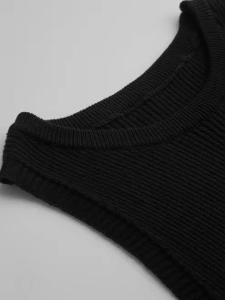 Contrast Trim Slim Sweater Vest