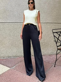 Contrast Trim Sweater Vest