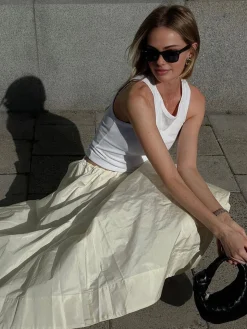 Creamy Leisure Midi Skirt
