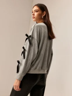 Crew Neck Bow Sweathirt