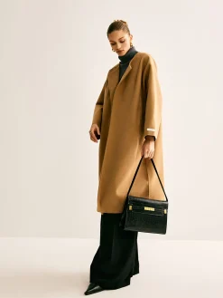 Crocodile Embossed Shoulder Tofu Bag