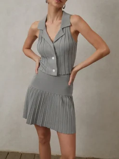 Effortlessly Pleated Sleeveless Sweater Vest