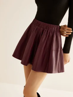 Elastic Waist Pleated PU Leather Skirt