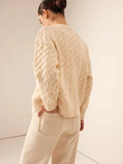 Elegant V-Neck Ribbed Cable Cardigan