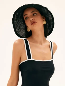 Felix Bucket Hat