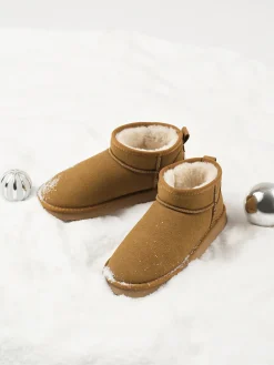 Fleecing Snow Boots