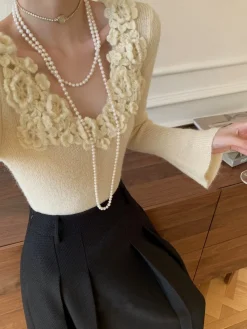 Floral Collar Ribbed Knit Top