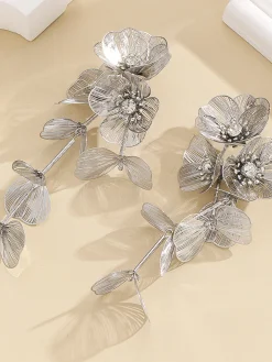 Floral Decor Fringed Earrings