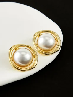 Golden Edge Pearl Stud Earrings