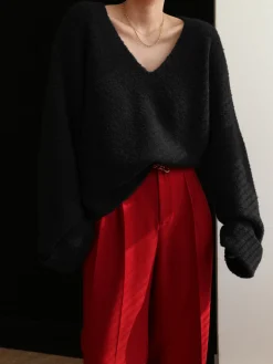 Knit Solid V-neck Long Sleeve Sweater
