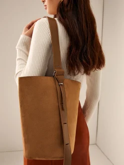 Large Capacity Buckle Bucket Bag