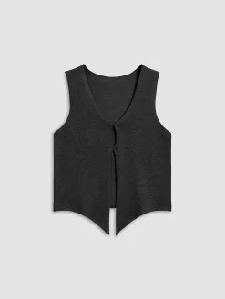 Leisure Hook-and-Eye Vest