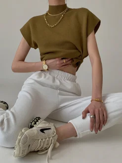 Leisurely Solid Pullover Sweater Vest