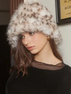 Leopard Printed Plush Bucket Hat
