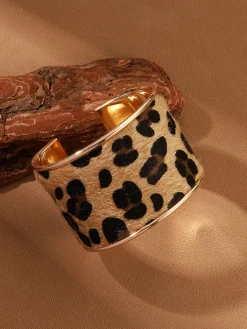 Leopard Printed Tunnel Open Bracelet