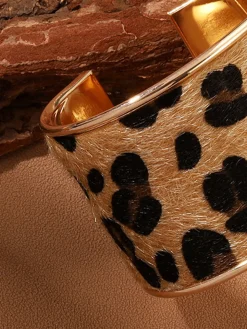 Leopard Printed Tunnel Open Bracelet