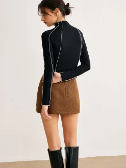 Lettuce Trim Contrast Piping Slim Blouse