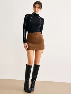 Lettuce Trim Contrast Piping Slim Blouse