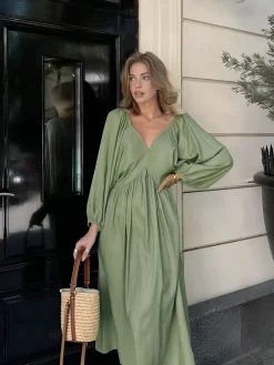 Loose Pleated Tie Back Dress