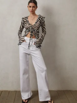 Mesh Ruffle Detail Knotted Top