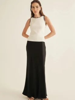 Minimalism Contrast Trim Sweater Vest