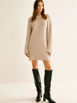 Minimalist Crew Neck Sweater Without Belt